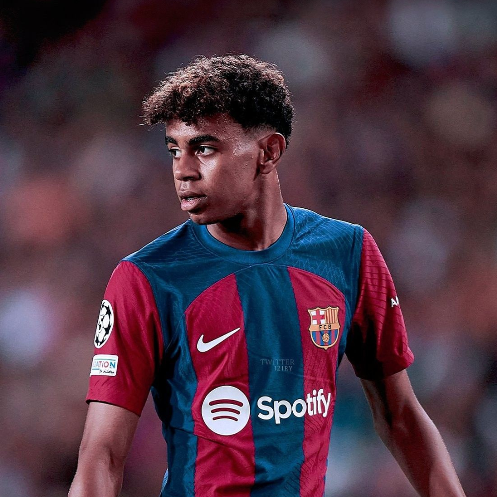 Lamine Yamal in white tshirt