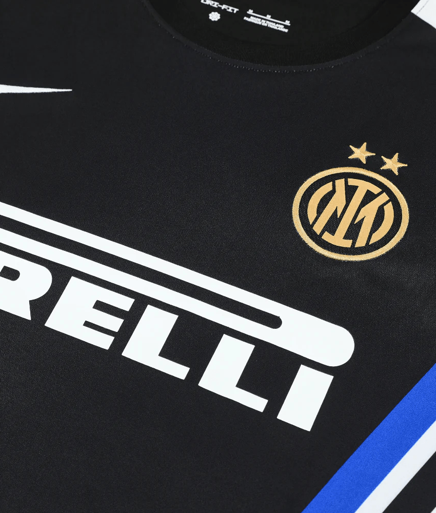 INTER MILAN 2025/26 BLACK 'OLD - SCHOOL' TRAINING SET-Shirt - False9Fits