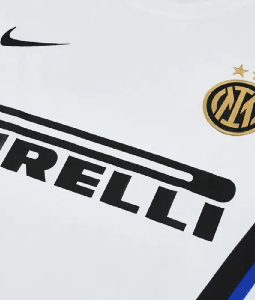 INTER MILAN 2025/26 WHITE 'OLD - SCHOOL' TRAINING SET-Shirt - False9Fits