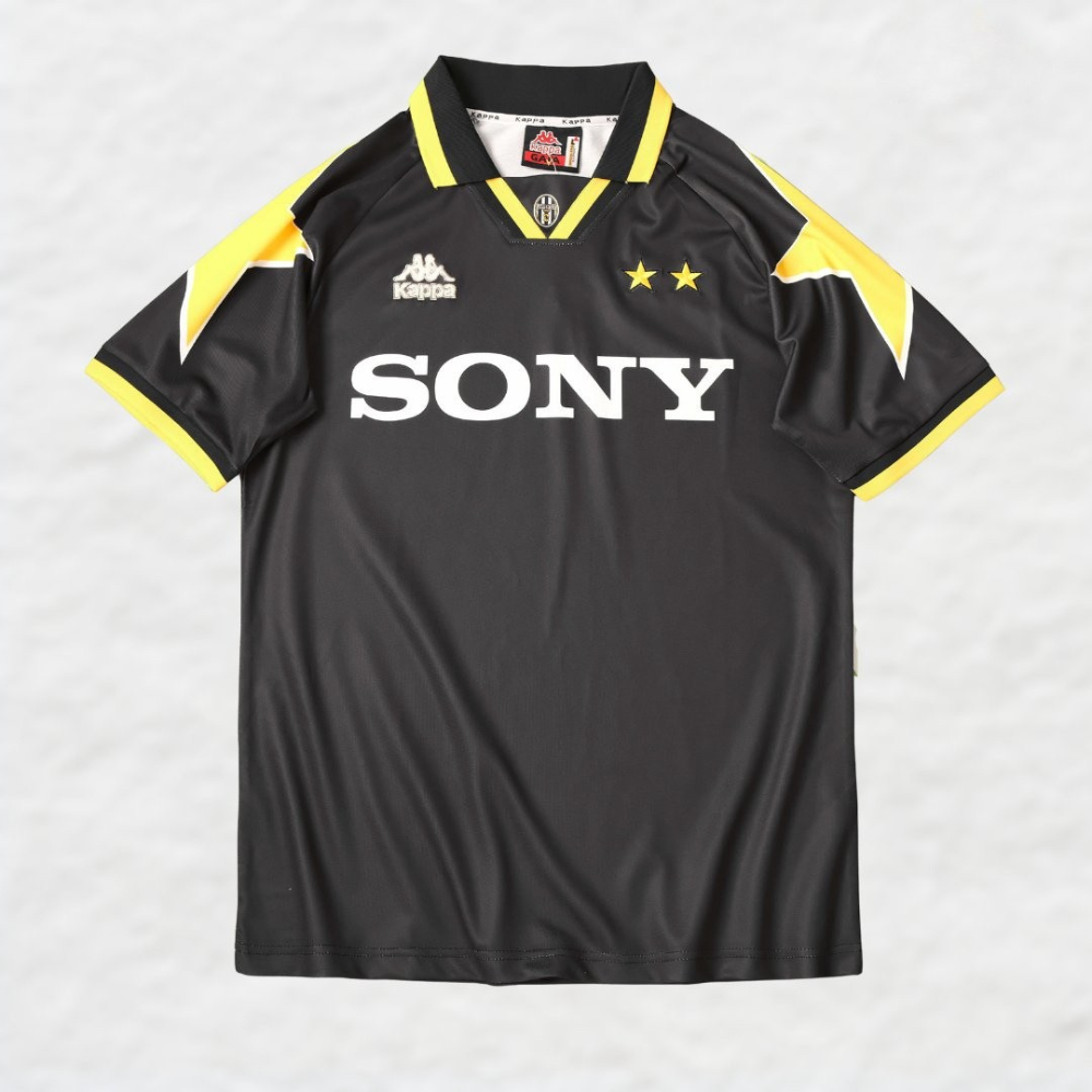 JUVENTUS 1995/97 AWAY RETRO SHIRT